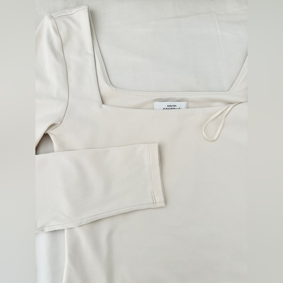 ARITZIA BABATON Contour Square Neck Long Sleeve Bodysuit • Cream/Ivory • Small - Picture 2 of 11